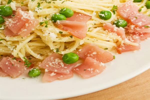 Angel Hair with Peas & Prosciutto